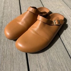Beatrice Valenzuela umber(tan)clogs